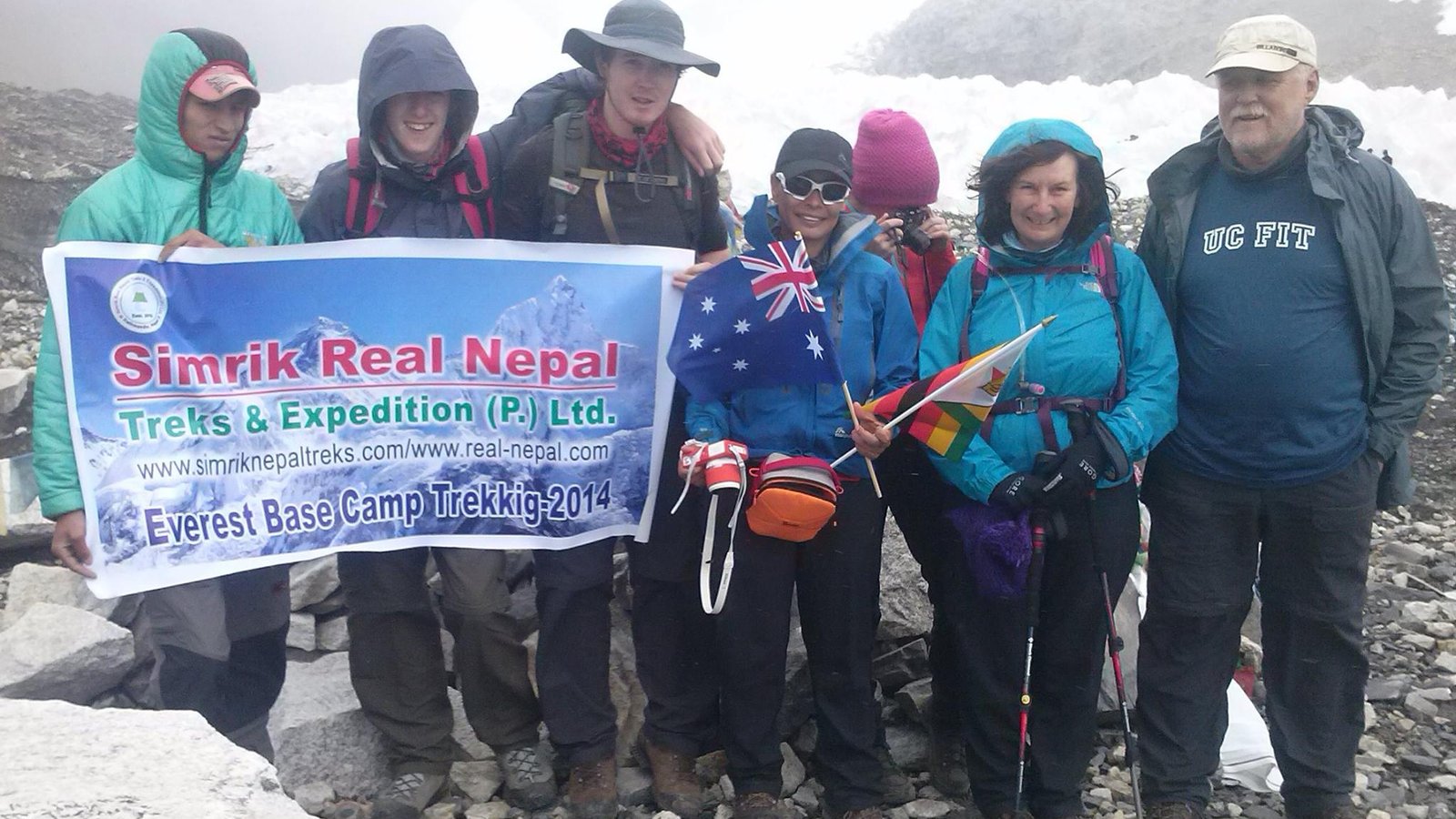 Sherpa guide leading trekkers through Sagarmatha National Park