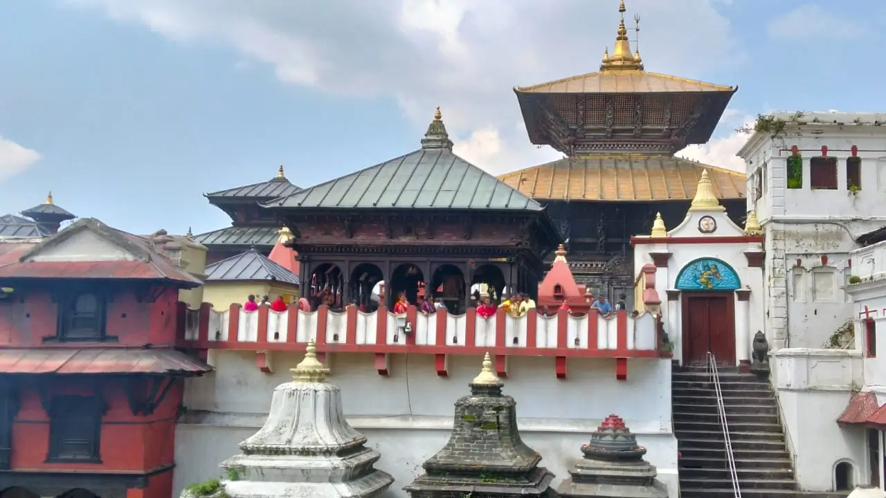 Pashupatinath Temple Nepal – major Hindu shrine attracting devotees worldwide