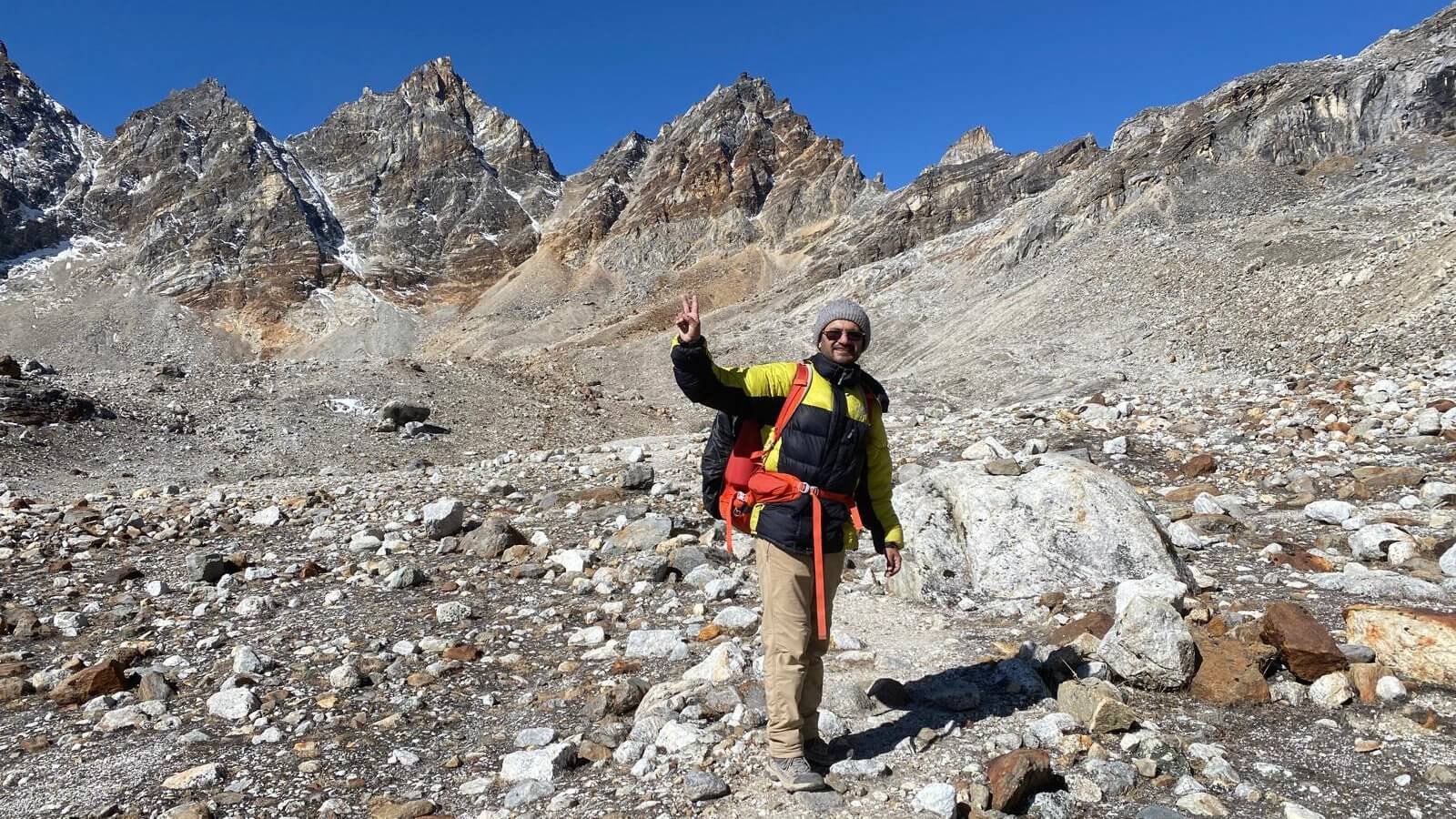 Khongma La Pass Nepal – scenic highlight of the Everest High Passes Trek with breathtaking mountain landscapes