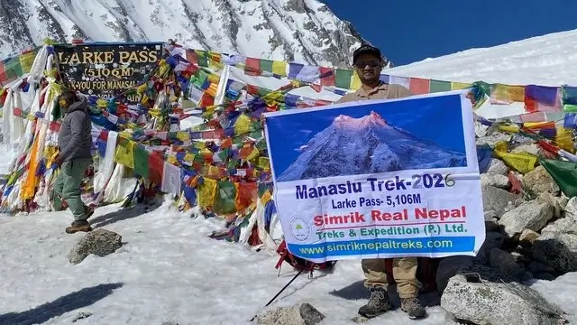 Larke Pass on the Manaslu Circuit Trek with panoramic Himalayan mountain views, the highest and most iconic crossing in Nepal’s trekking adventure.