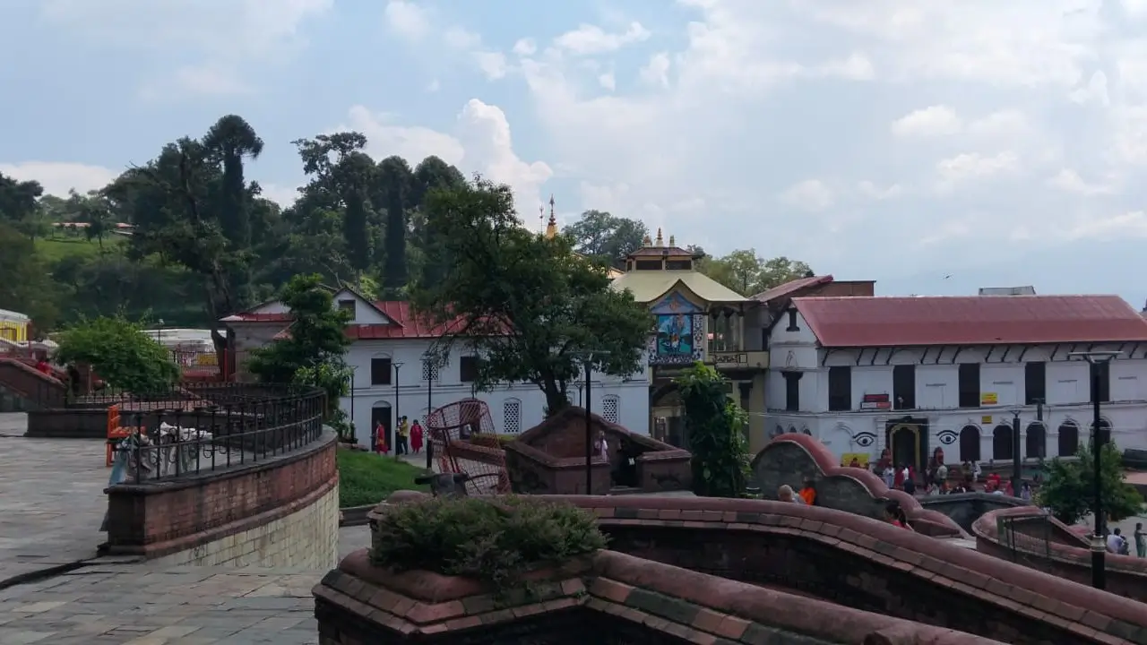 Pashupatinath Temple Kathmandu – famous for Hindu rituals and spiritual significance