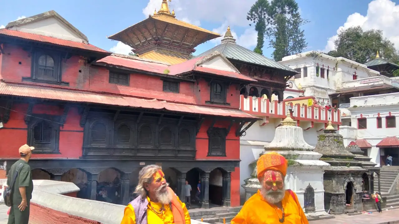 Visit Pashupatinath Temple in Kathmandu, Nepal – a sacred Hindu shrine dedicated to Lord Shiva, UNESCO heritage site, and major pilgrimage destination